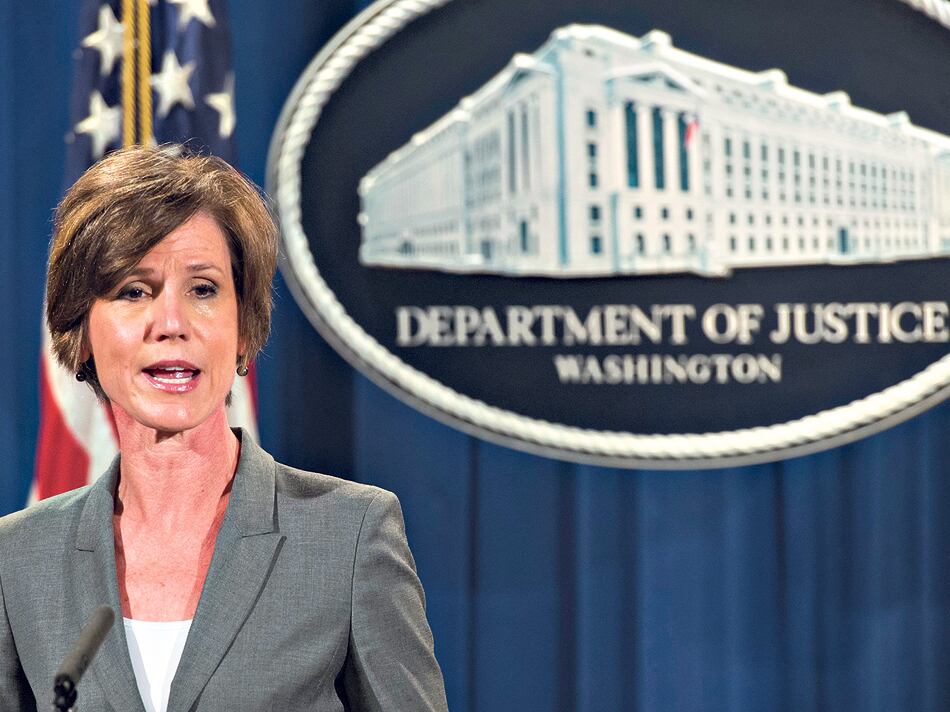 Sally Yates en una conferencia de prensa en junio del año pasado, antes de ser echada por Trump.