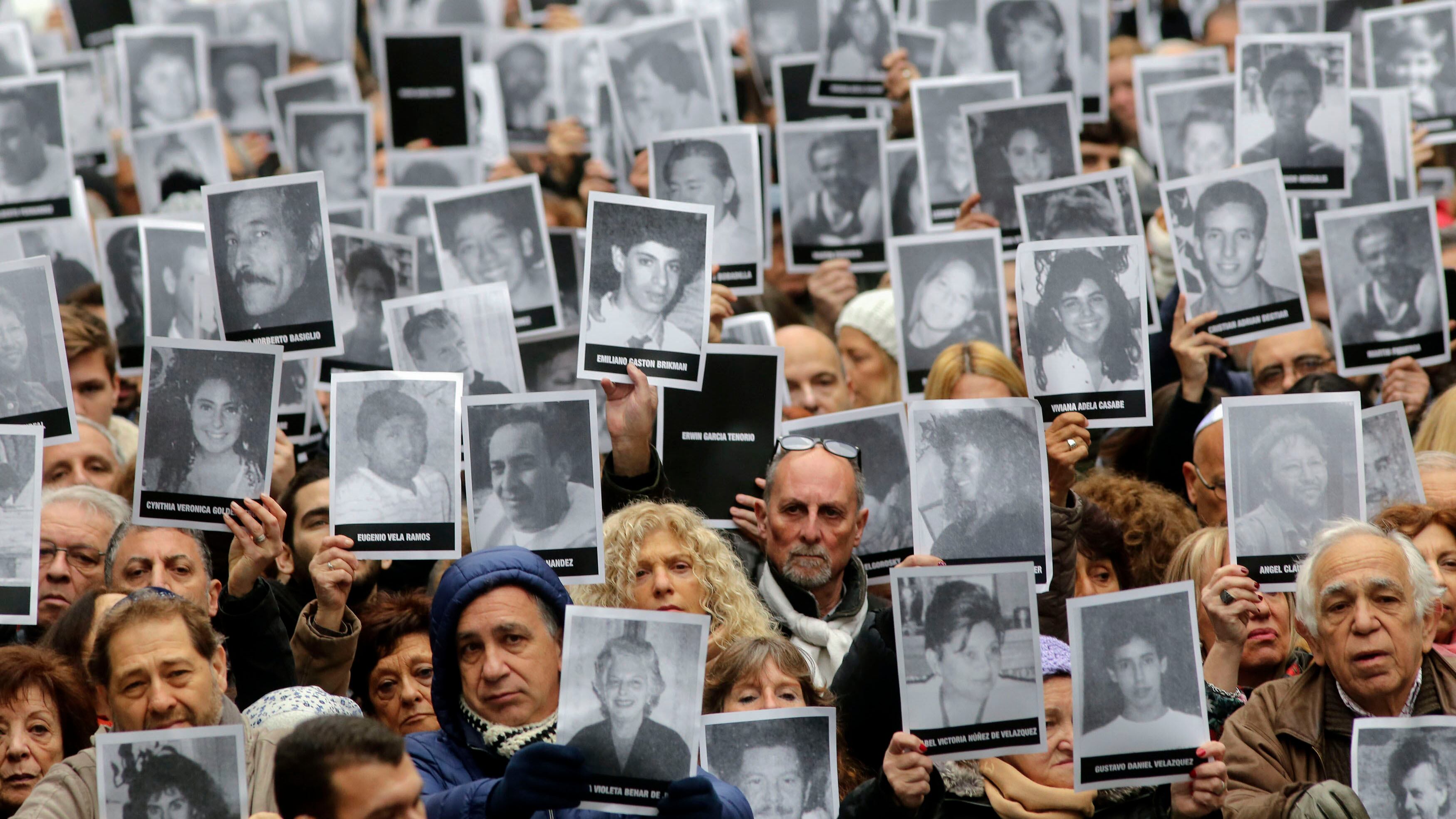 Acto por los 25 años del atentado a la sede de la AMIA.