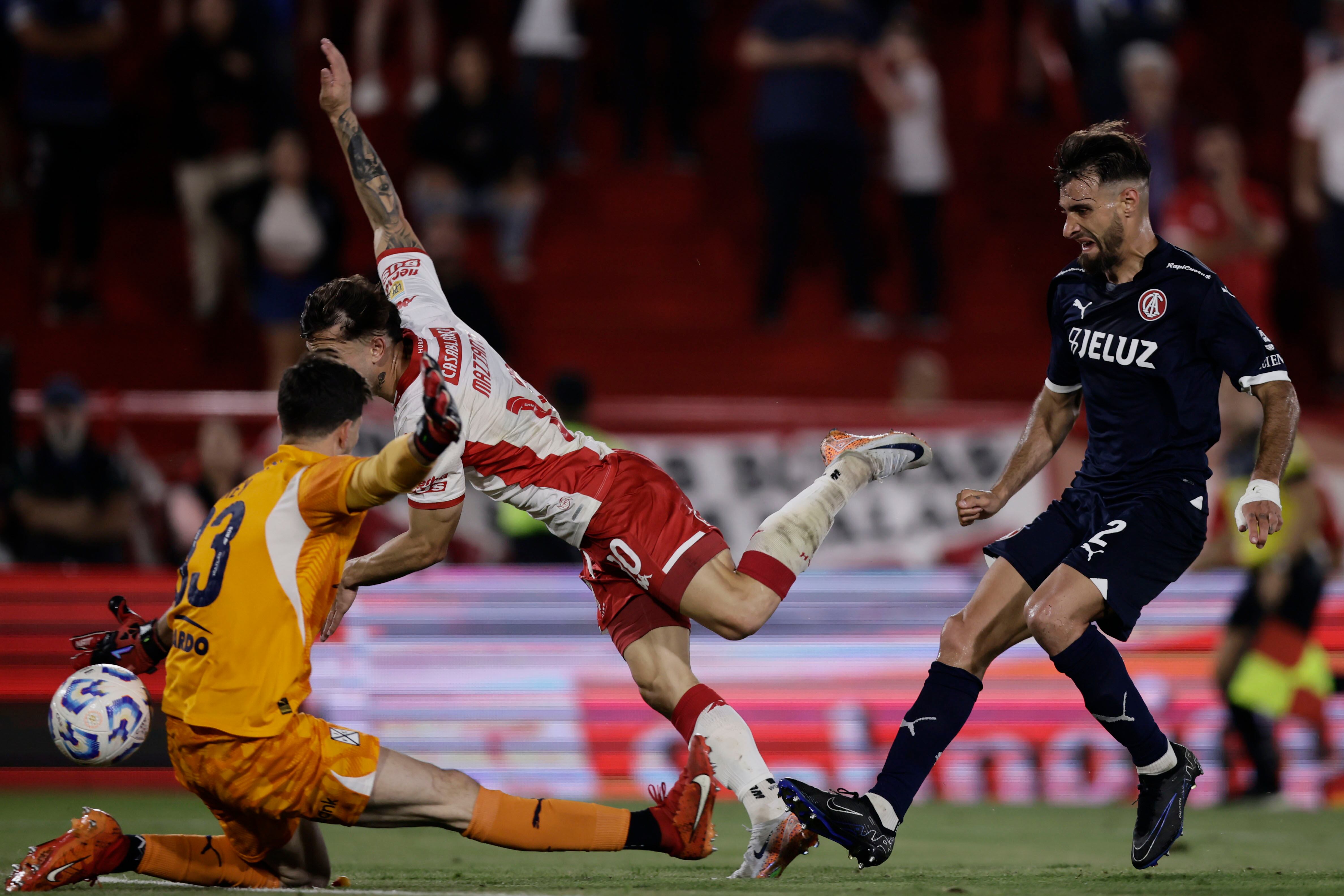 Mazzantti definió entre Laso y Rey para asegurar el triunfo de Huracán