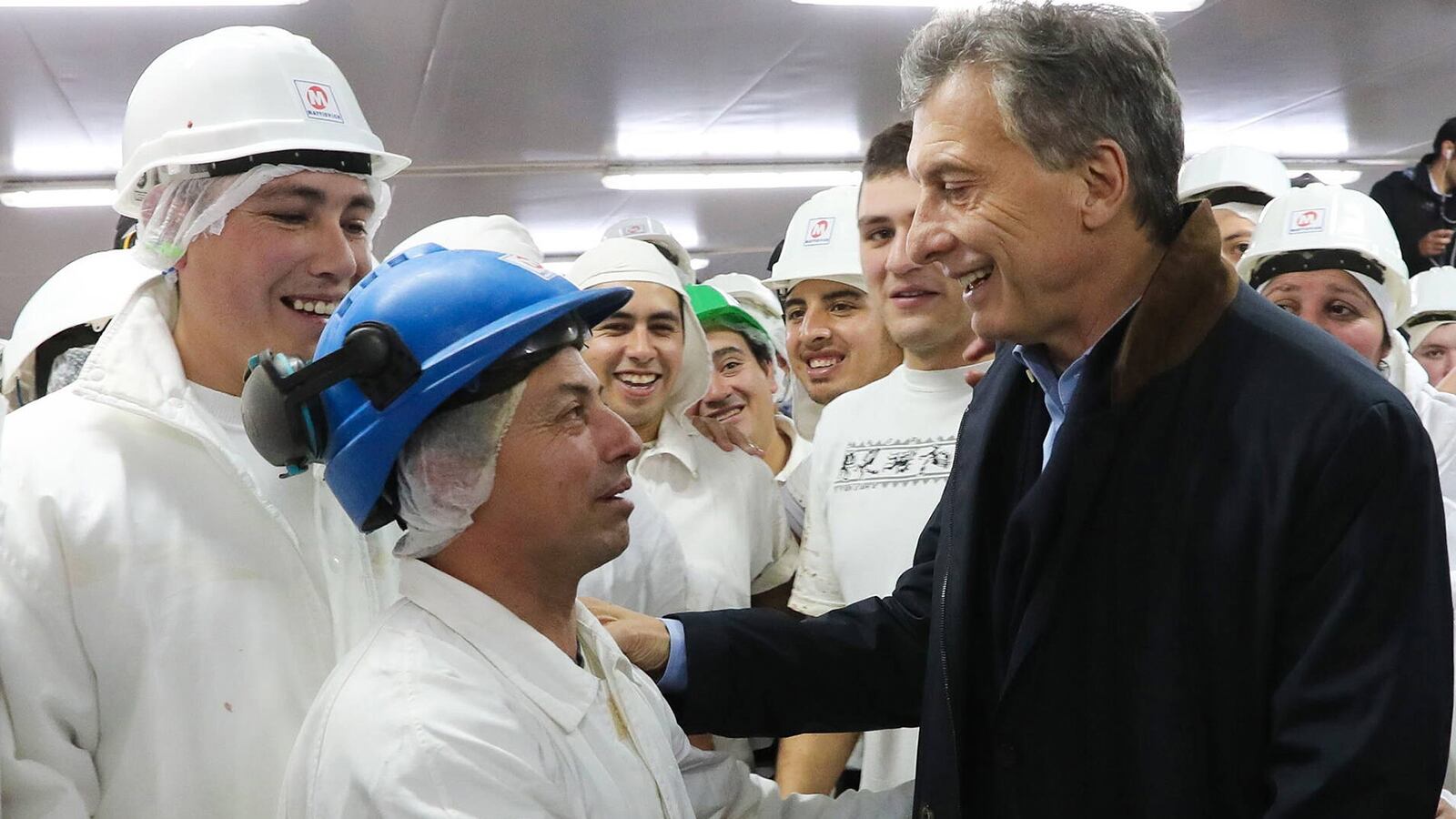 Macri el viernes en el frigorífico Mattievich. Ni una foto hubo con el gobernador Lifschitz.