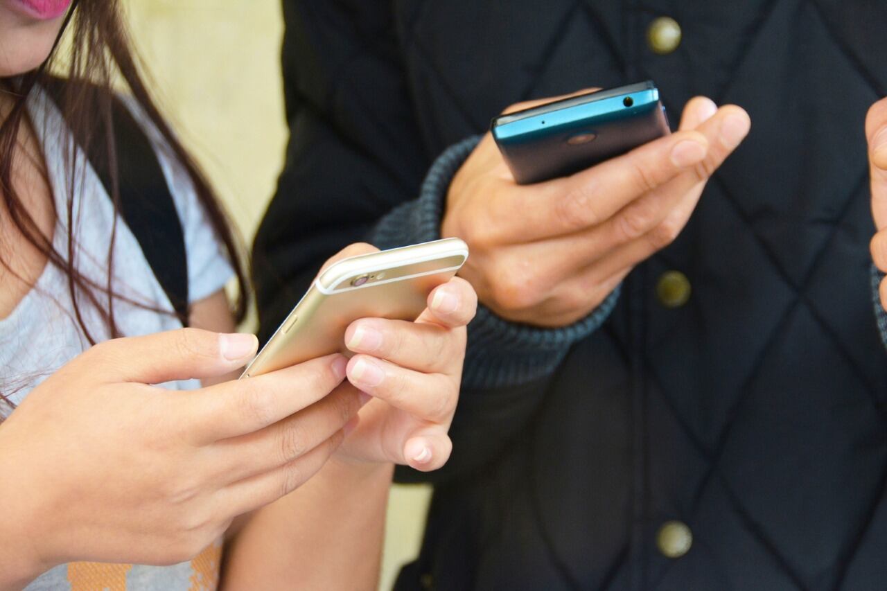 Las empresas de telefonía móvil están en la mira de las asociaciones.