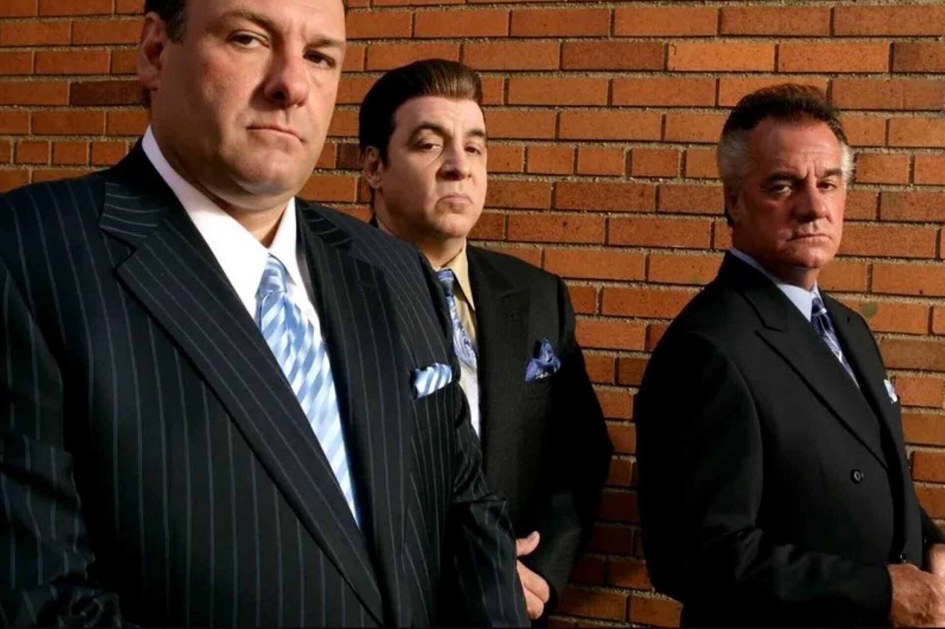 James Gandolfini, Steven Van Zandt y Tony Sirico en la serie original de HBO. 