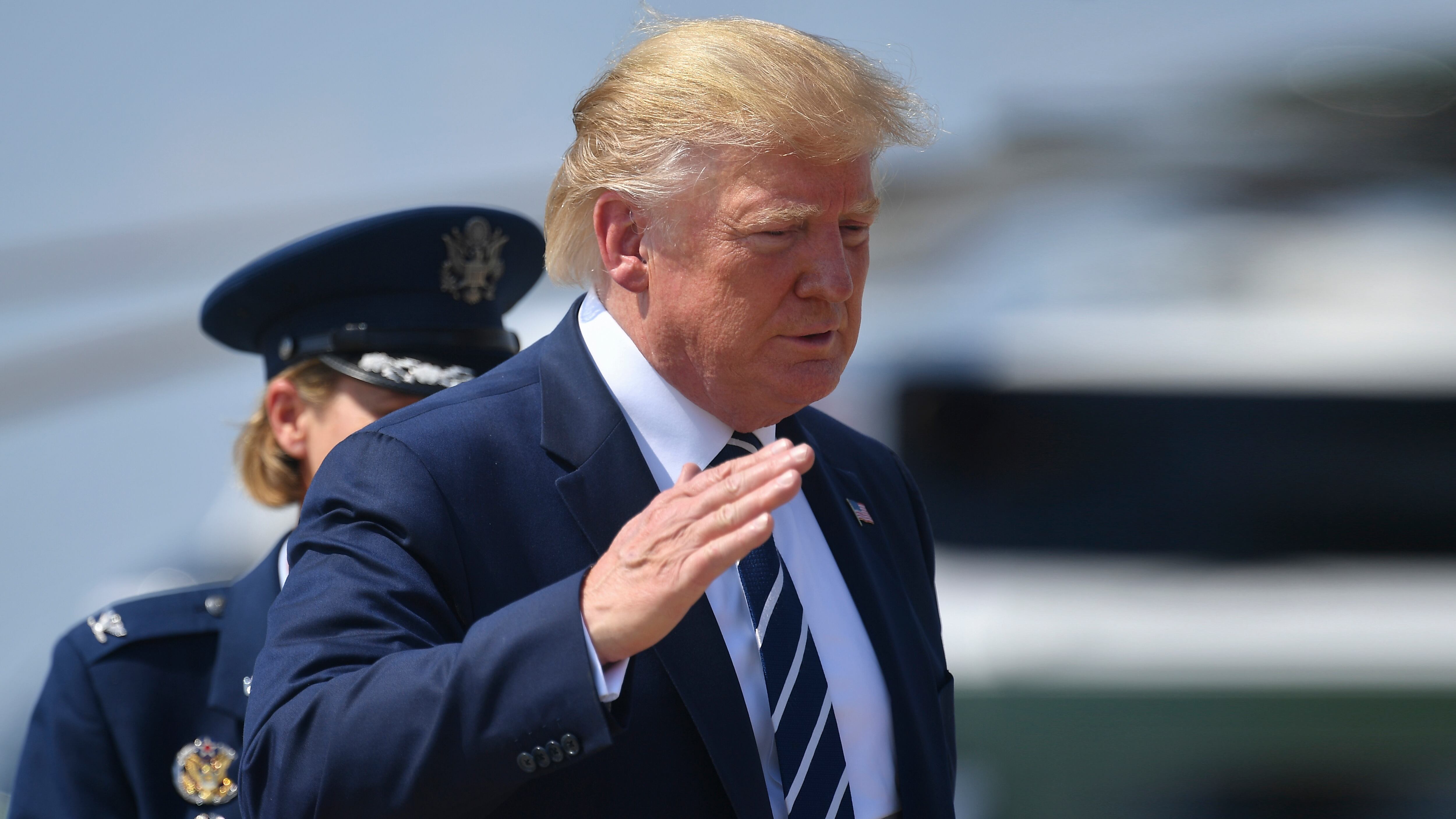 Dos días después de que Trump anunciara el derribo de un dron iraní Ryad confirmó el envío de tropas de EE.UU. a su país.