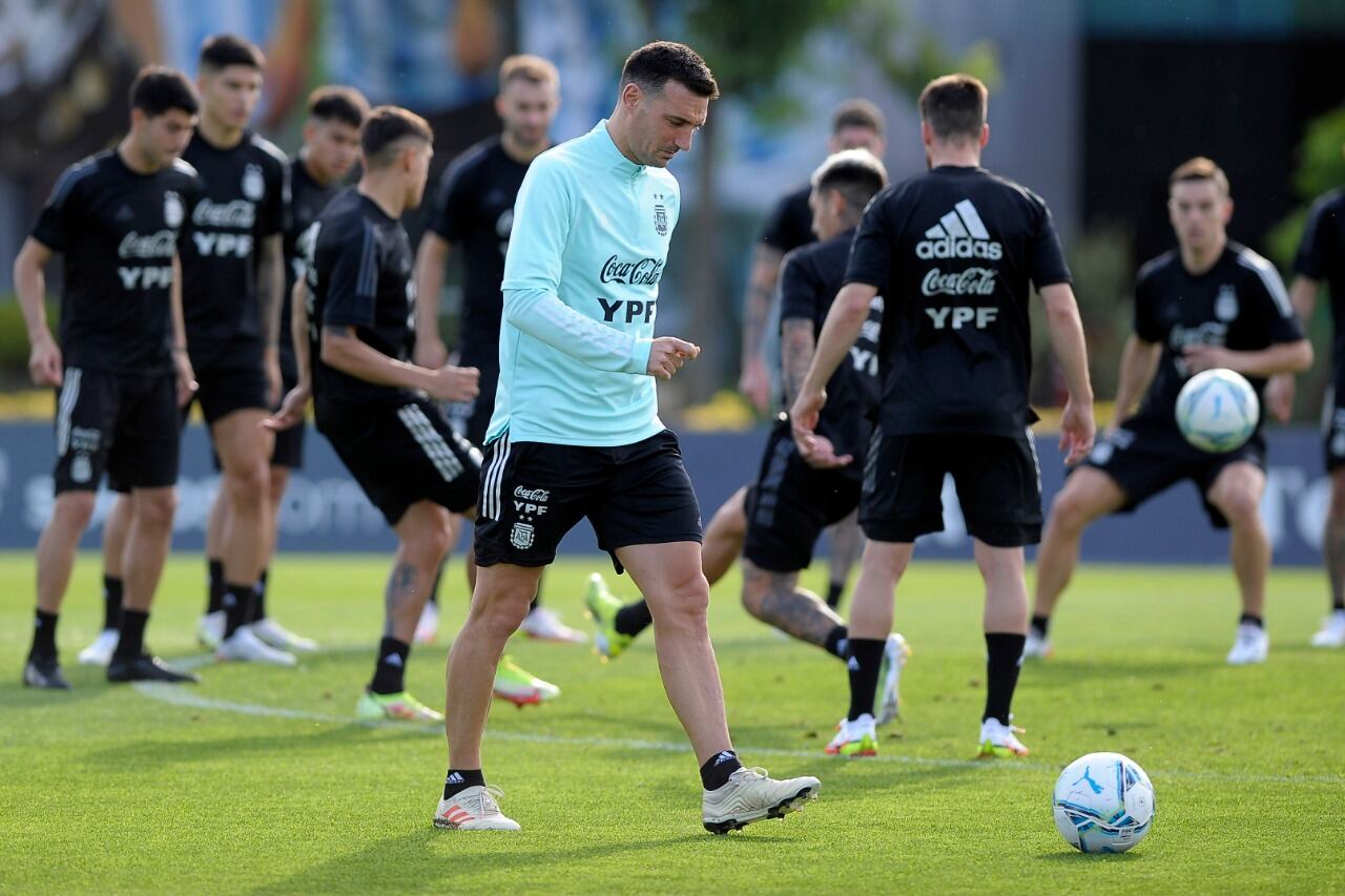 Lionel Scaloni no se olvidó del Kun