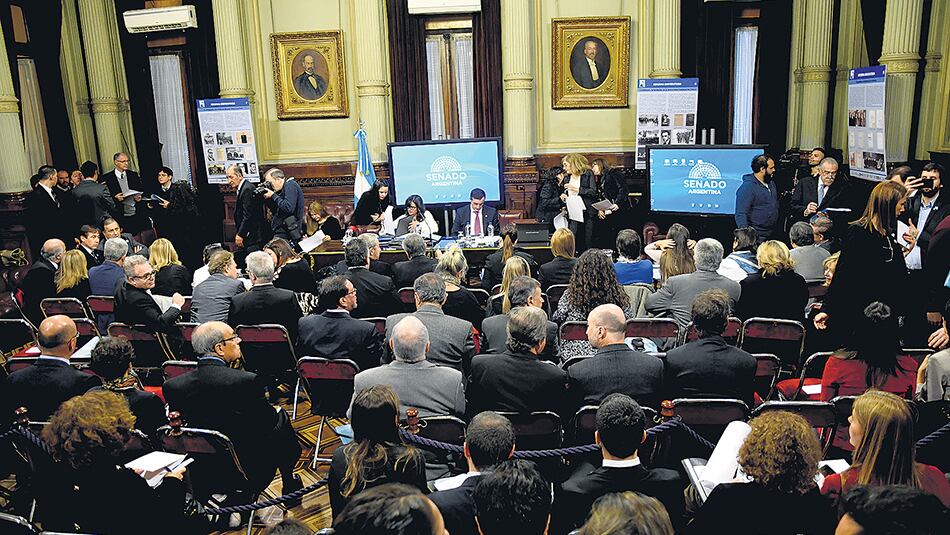 Los gobernadores pegaron el faltazo a la reunión de comisiones. Asistieron el ENRE y las cámaras empresarias.