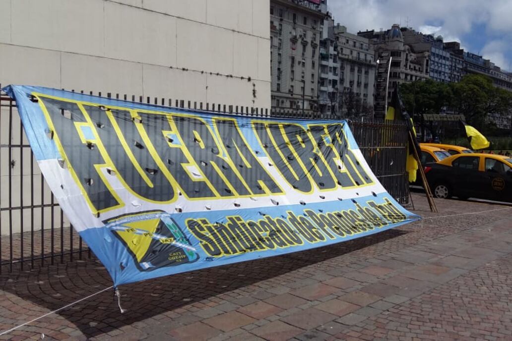 "Uber y otras app son una expresión del capitalismo parasitario", afirma Alberto Rodríguez, secretario de la Asociación Taxistas de Capital que es parte de la CTA.