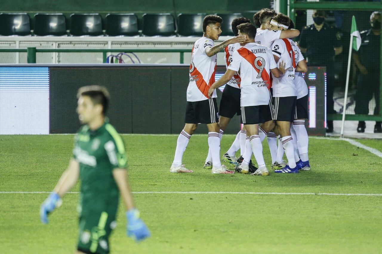 River festeja y lo lamenta el arquero Altamirano.