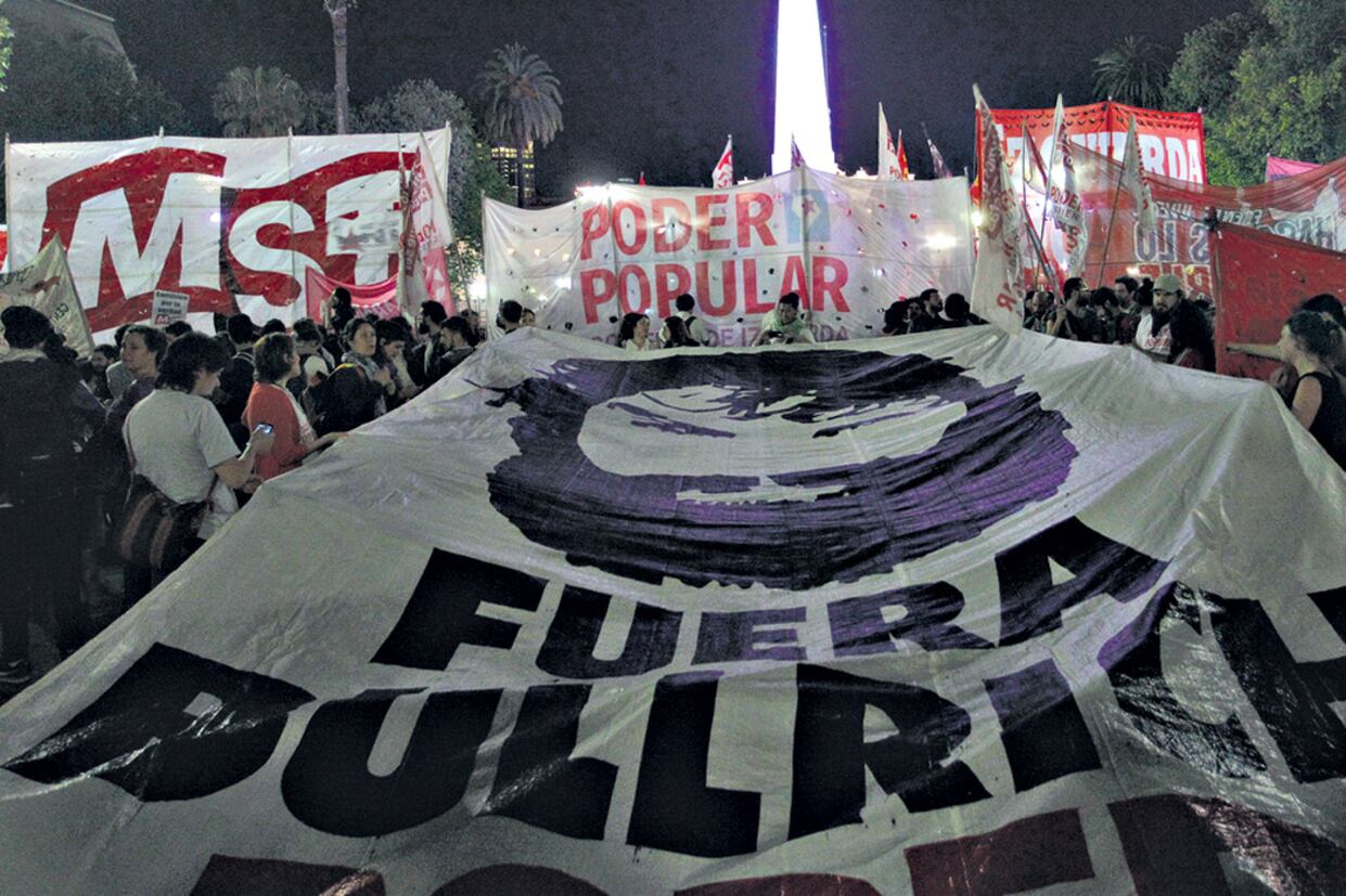 Organizaciones de izquierda se concentraron ayer en Plaza de Mayo.
