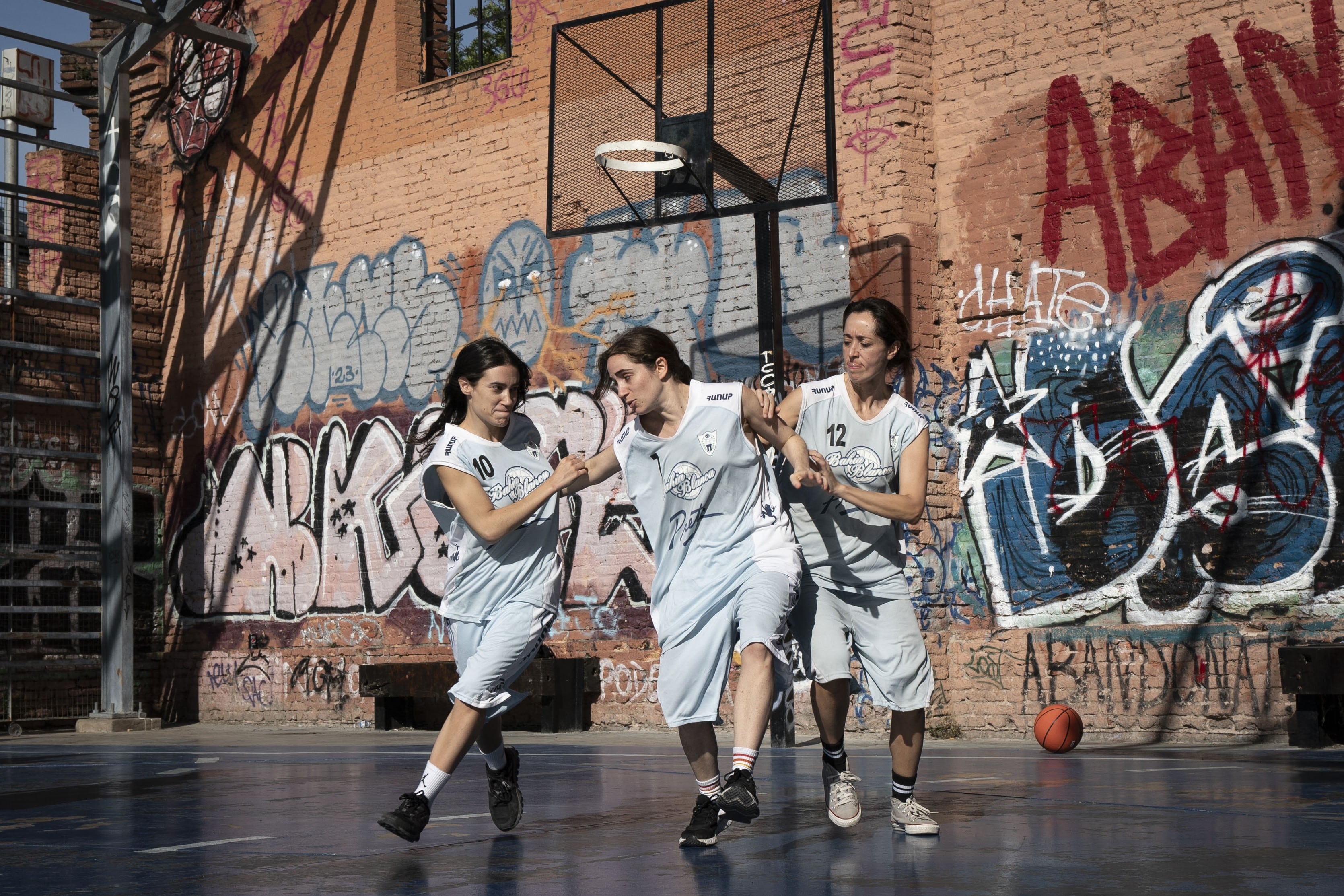 Fiamma Carranza Macchi, Camila Peralta y Carolina Kopelioff llevarán a "Ale, Nacho y P" al escenario de la Ciudad Cultural Konex