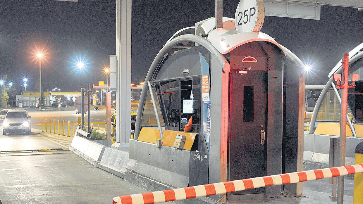 La medida alcanzará a las principales autovías del país, donde se levantarán las barreras.