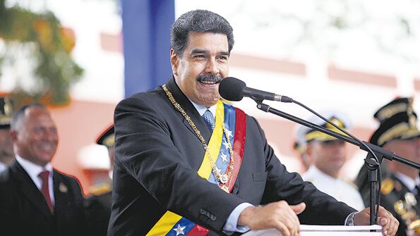 “Un gobierno extremista del Ku Kux Klan está al frente de la Casa Blanca”, dijo Maduro.