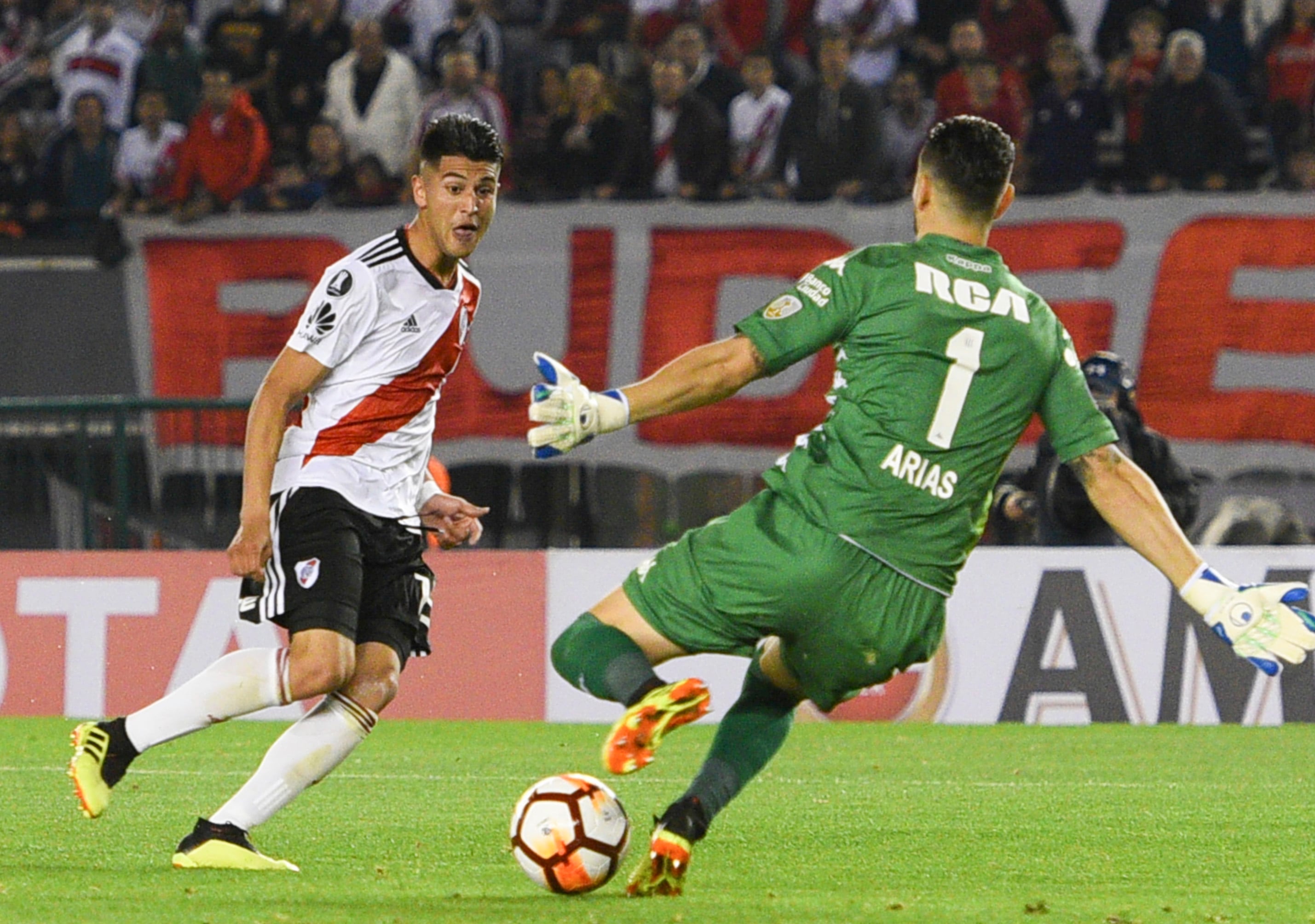Exequiel Palacios es una pieza clave en el mediocampo de Gallardo.