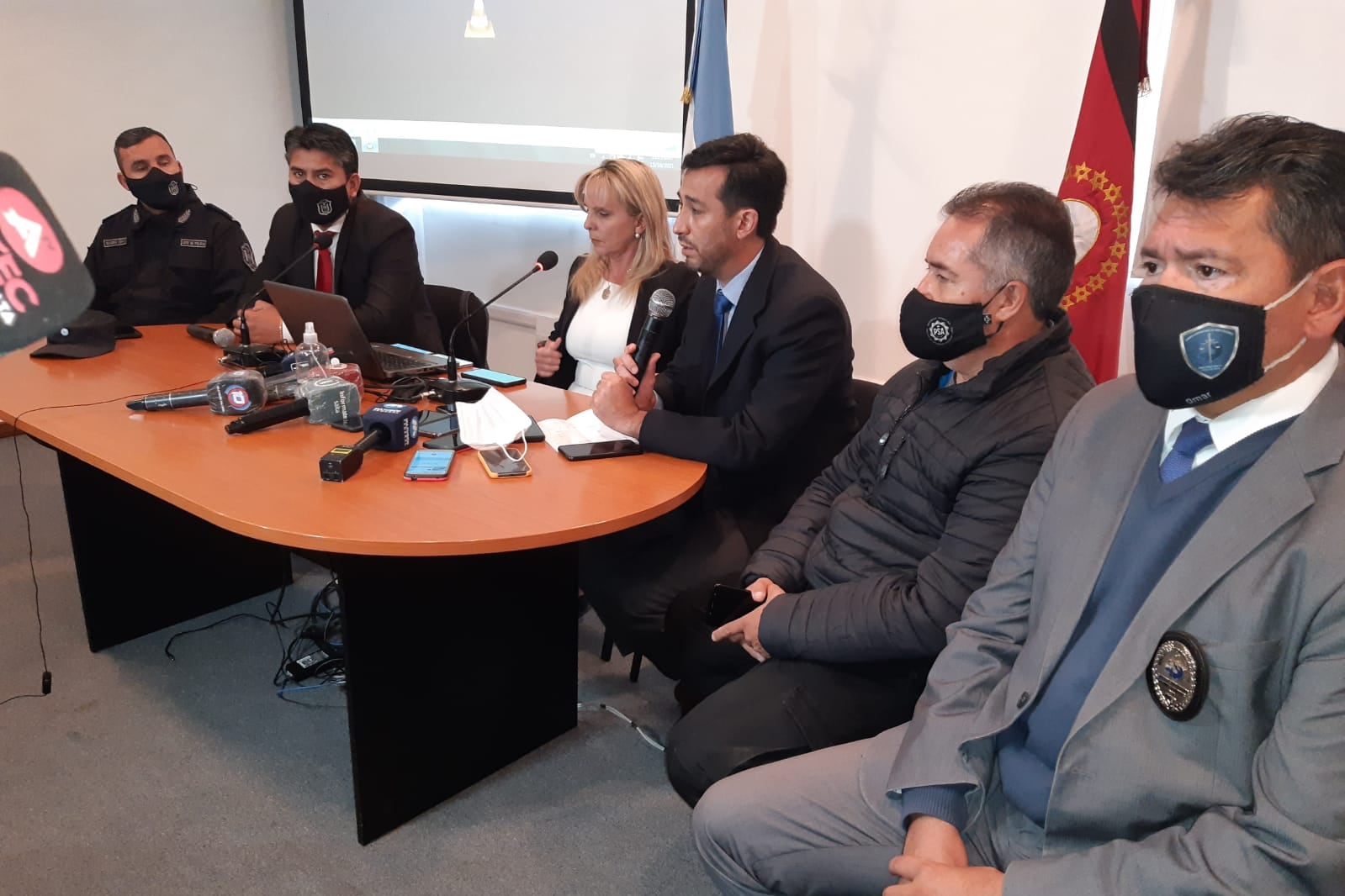 Ana Salinas Odorisio, en la conferencia convocada ayer por el MPF.