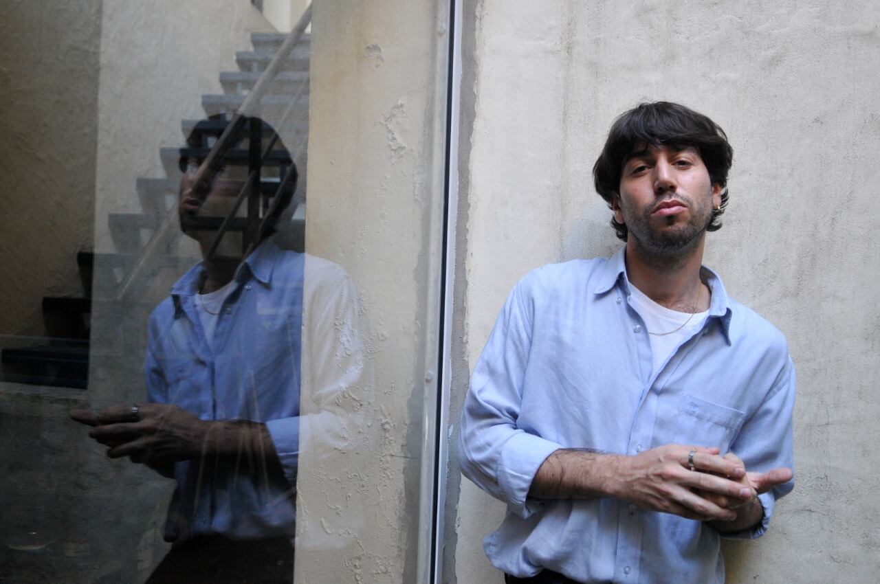 "En La dirección la propuesta me la marcaron las canciones", afirma Sujatovich.