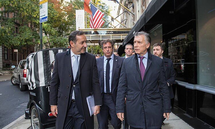 Fulvio Pompeo (izquierda) acompaña a Macri en sus viajes al exterior.