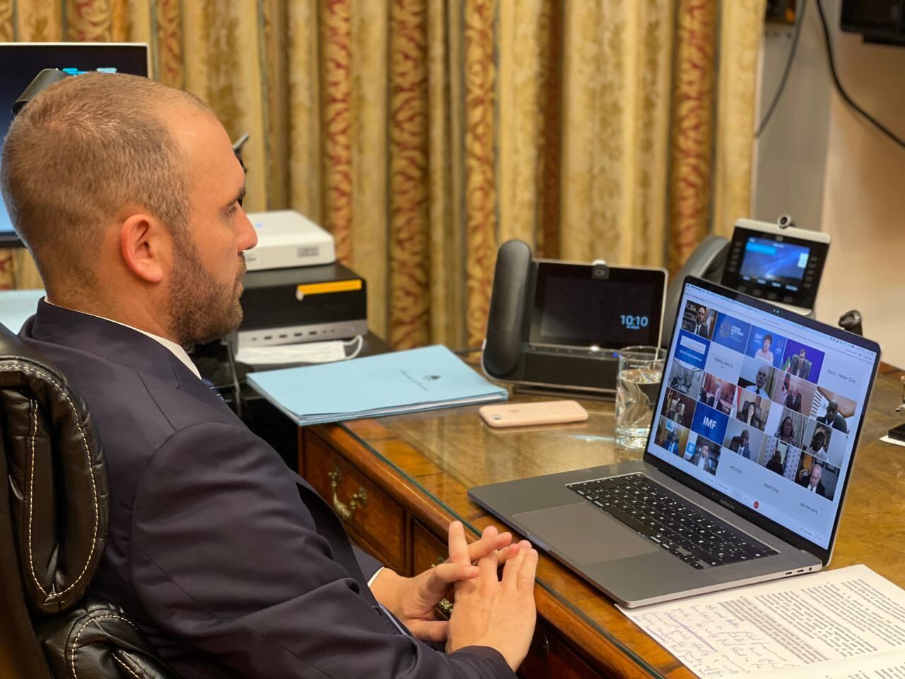 El ministro de Economía en el encuentro virtual con las naciones en vías de desarrollo