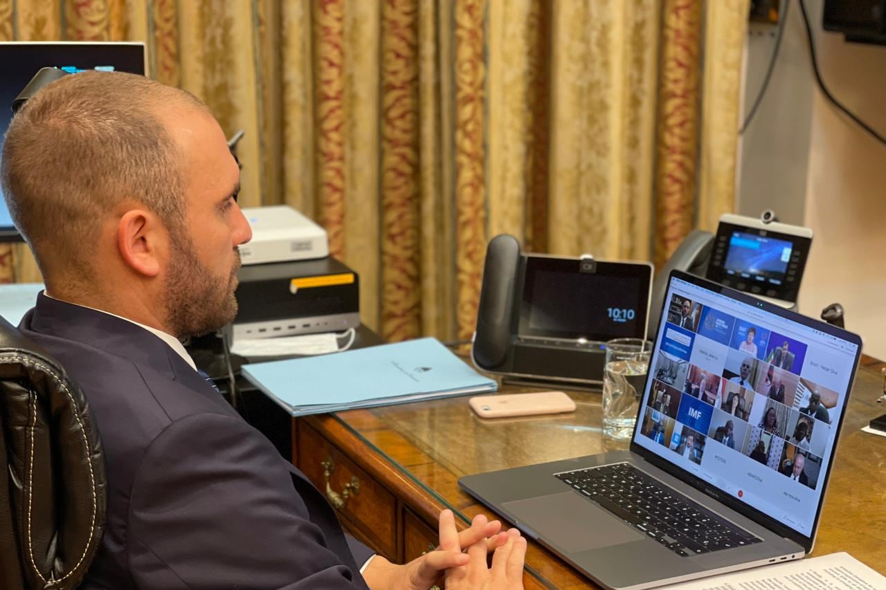 El ministro de Economía en el encuentro virtual con las naciones en vías de desarrollo