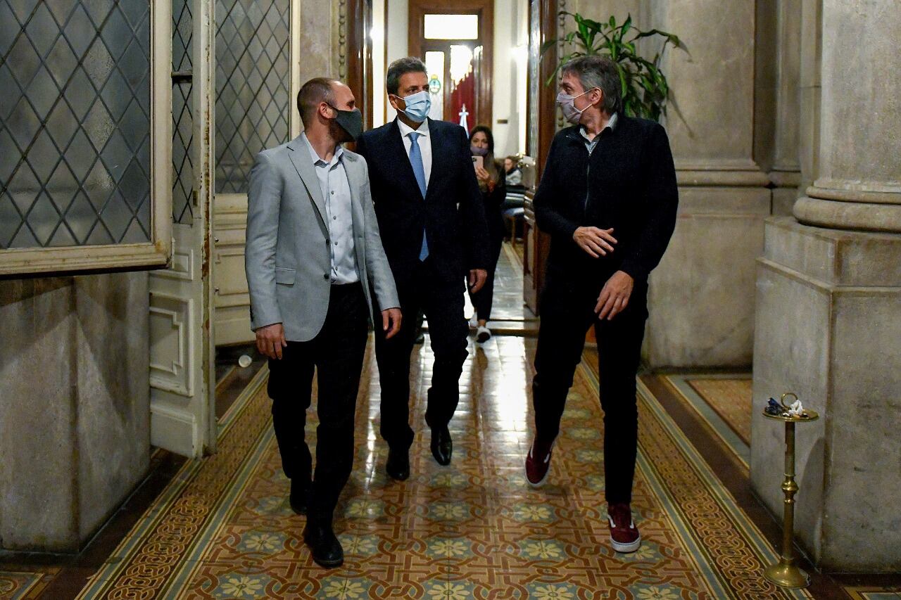 El ministro Martín Guzmán, Sergio Massa y Máximo Kirchner.