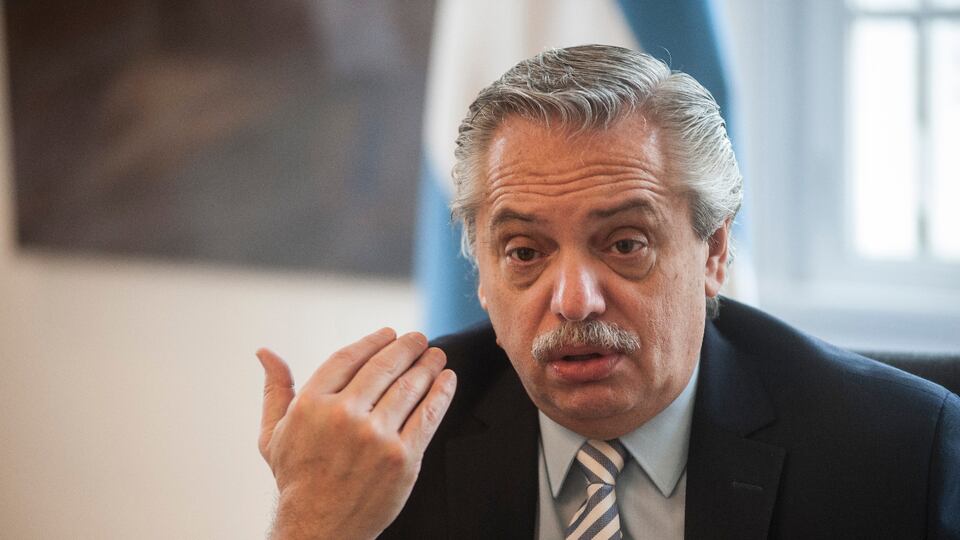 El Presidente afirmó que hay que "ir más allá de los fieles para poder garantizar un éxito" electoral.