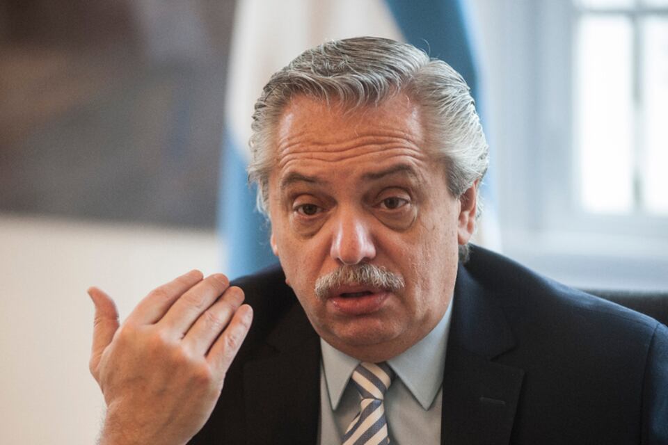 El Presidente afirmó que hay que "ir más allá de los fieles para poder garantizar un éxito" electoral.