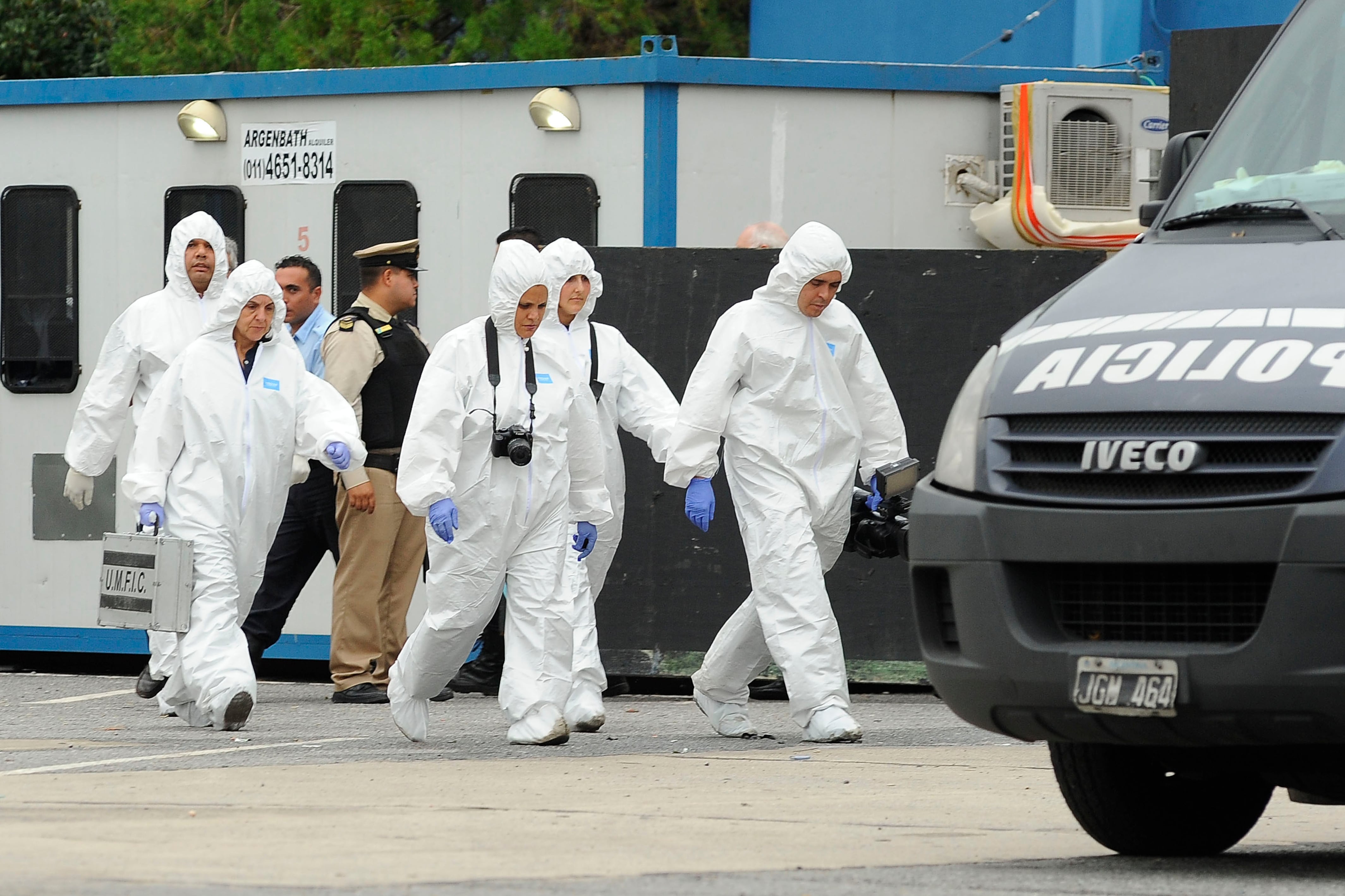 Los jóvenes fallecieron durante la fiesta, en Costa Salguero.