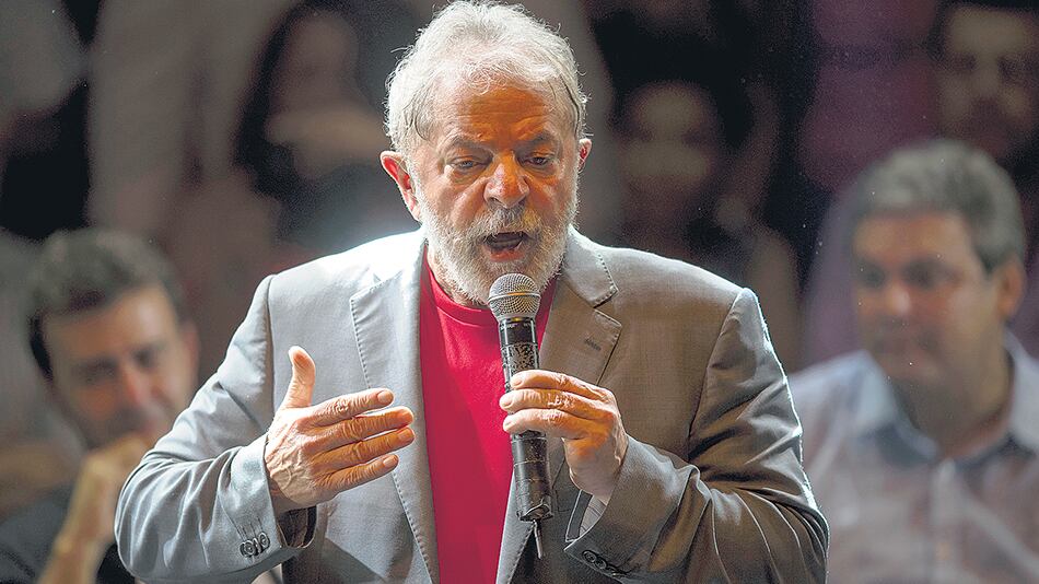 Lula fue honrado en ausencia por la Universidad del Comahue.