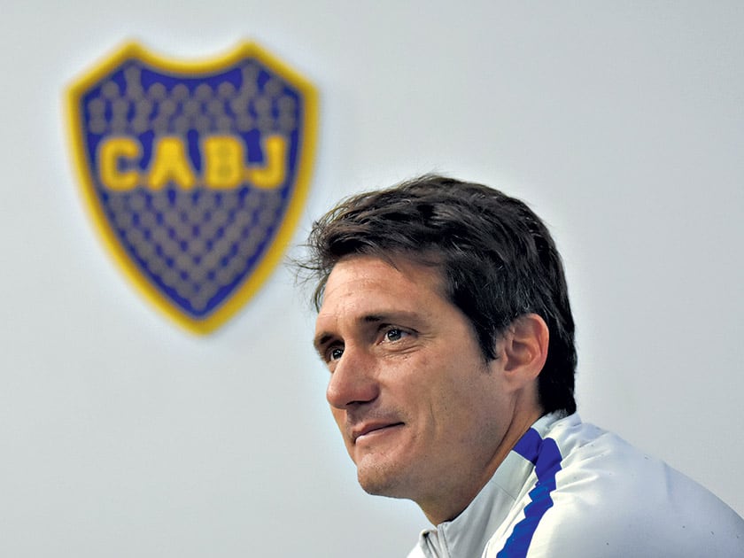 Barros Schelotto ensayará hoy un planteo táctico liviano por la mañana.