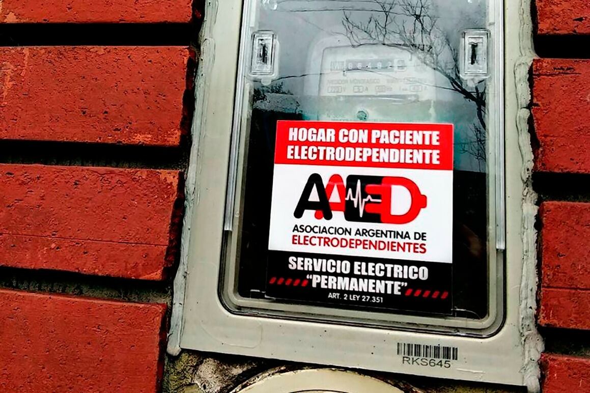 Las flamantes medidas atentan contra la salud de las personas electrodependientes.