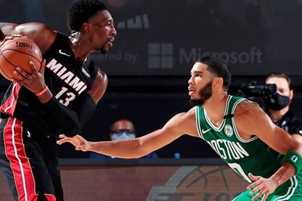Bam Adebayo fue la figura del encuentro en Orlando.