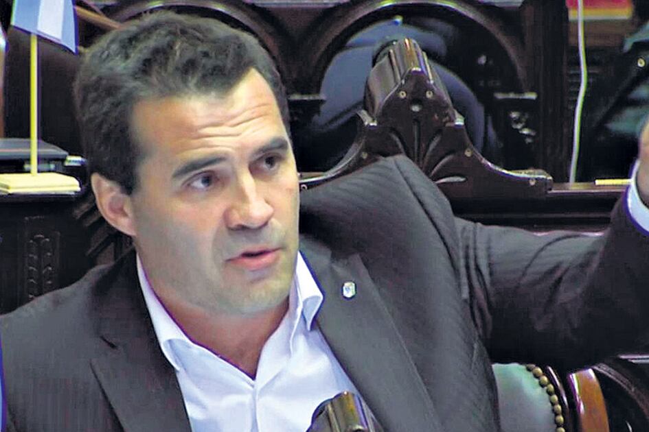 Martínez advirtió sobre las “múltiples inconsistencias” de las declaraciones de bienes de Macri.