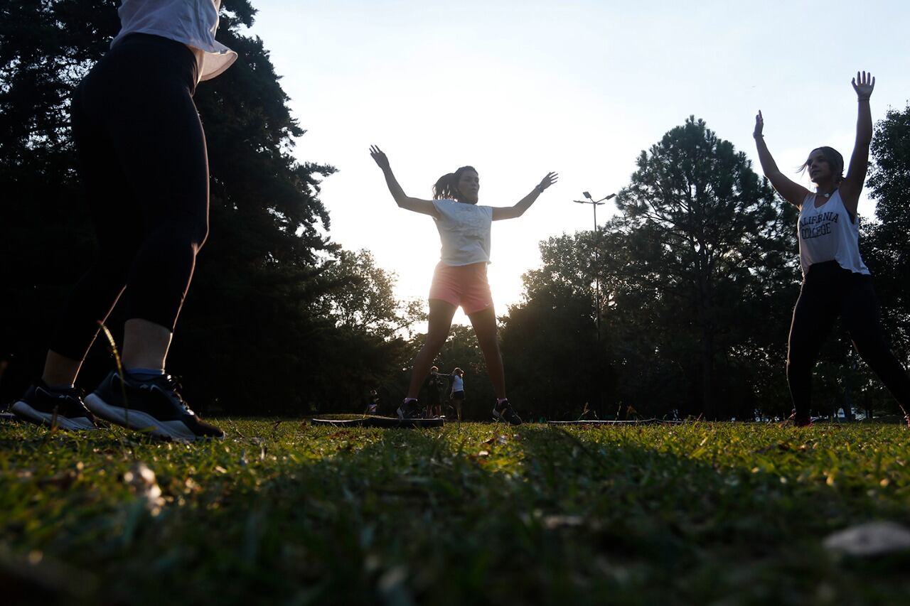 La gente se volcó a hacer gimnasia en las plazas