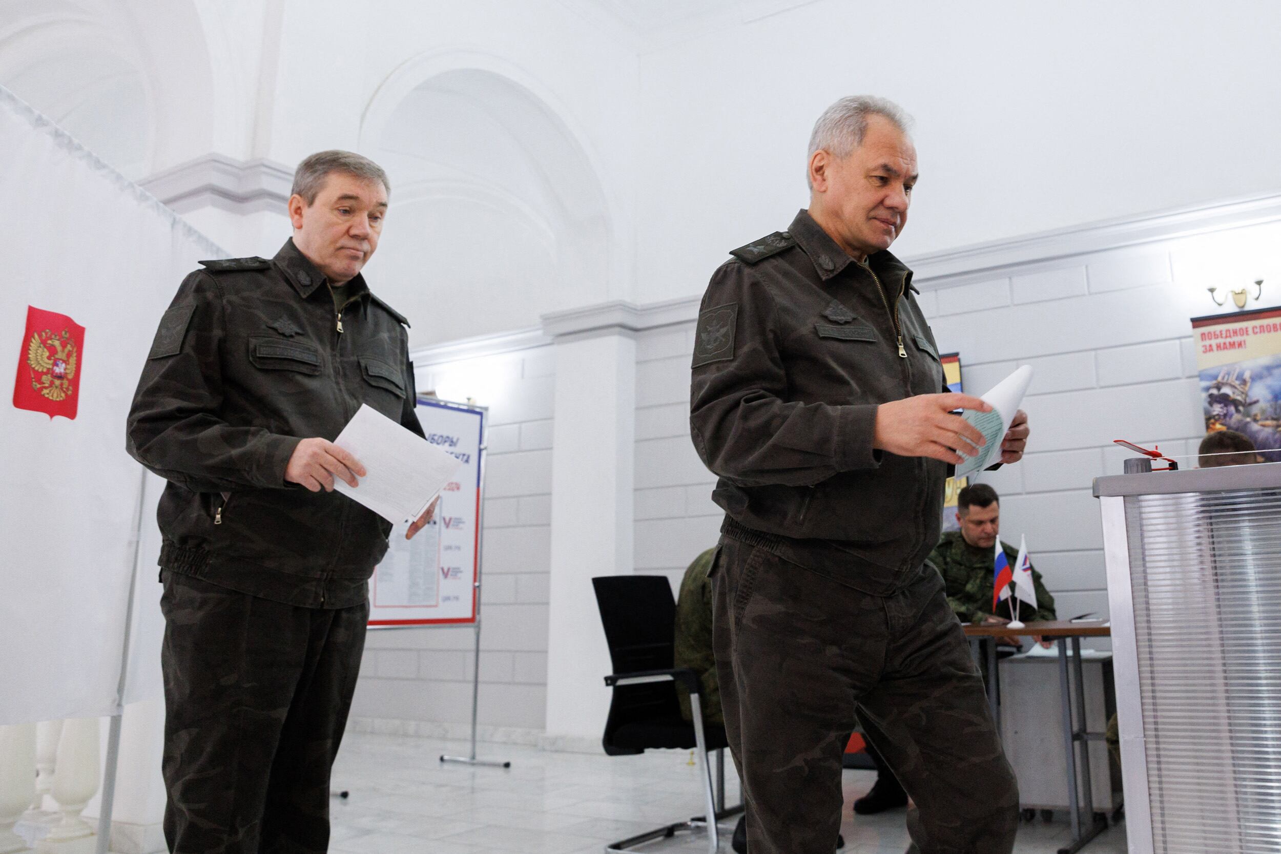 Gerasimov y Shoigu , buscados por La Haya.