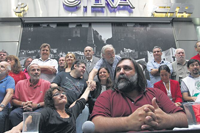 Baradel y los gremios docentes en Ctera.