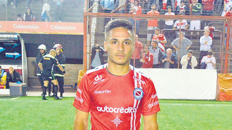 Kevin Mac Allister, marcador de punta derecho.