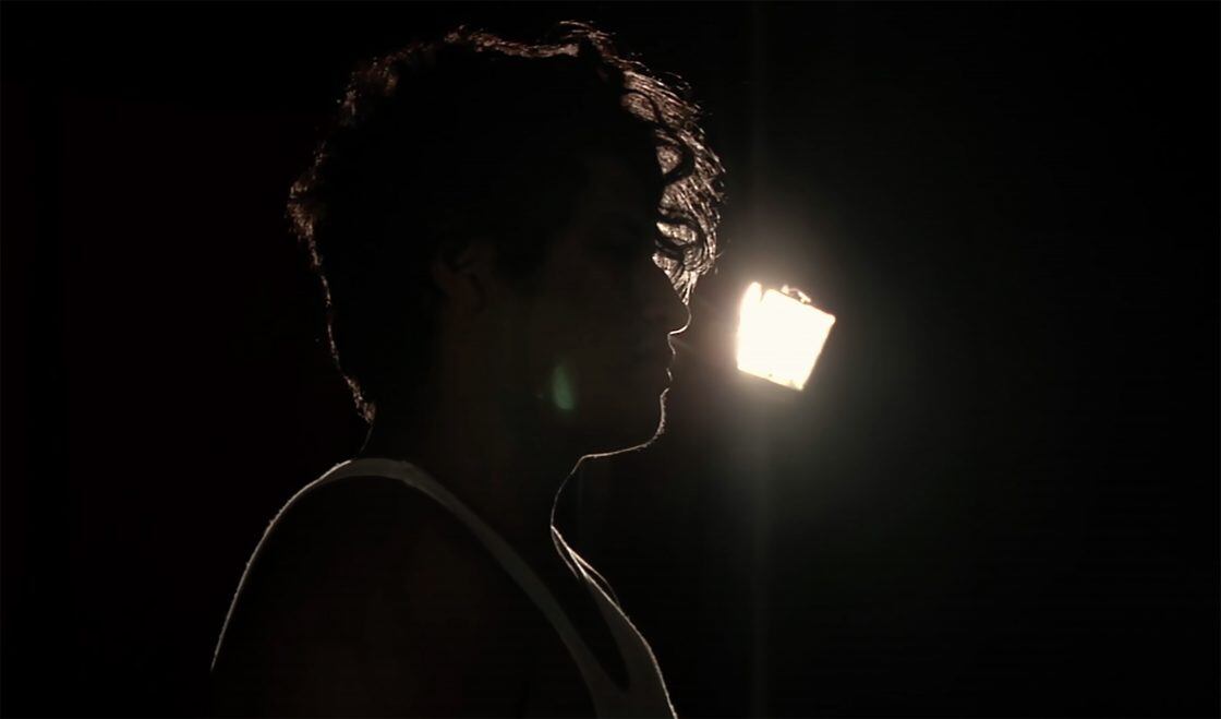 Días de circo sigue a Raúl Condorí, un niño que se reconstruyó a partir del circo y de sus ideales comunitarios.