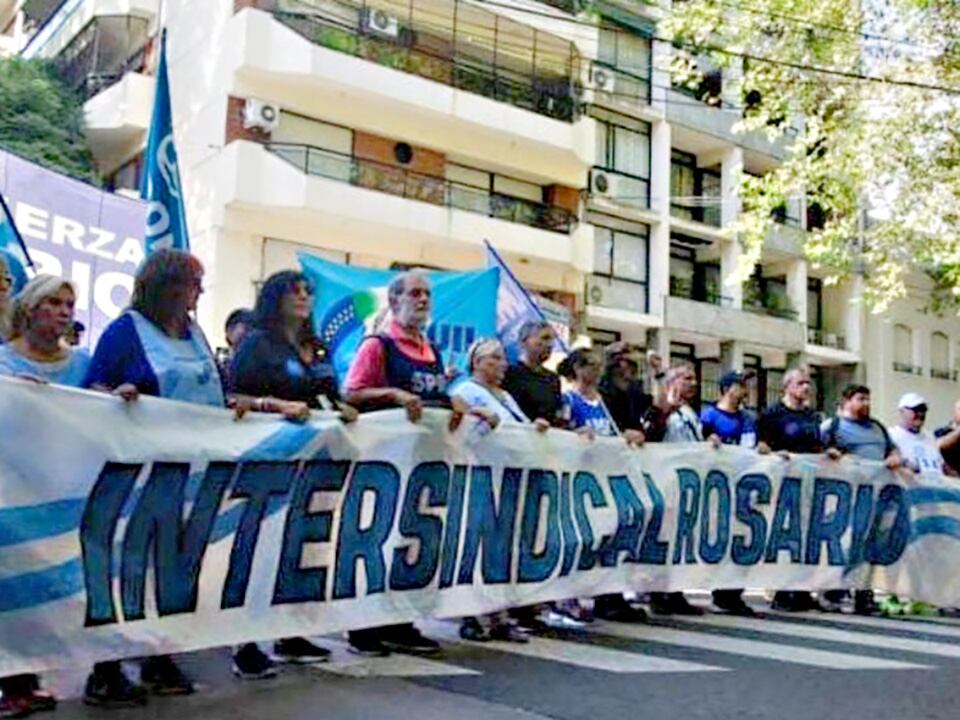 Lops gremios de Rosario respondieron las agresiones.
