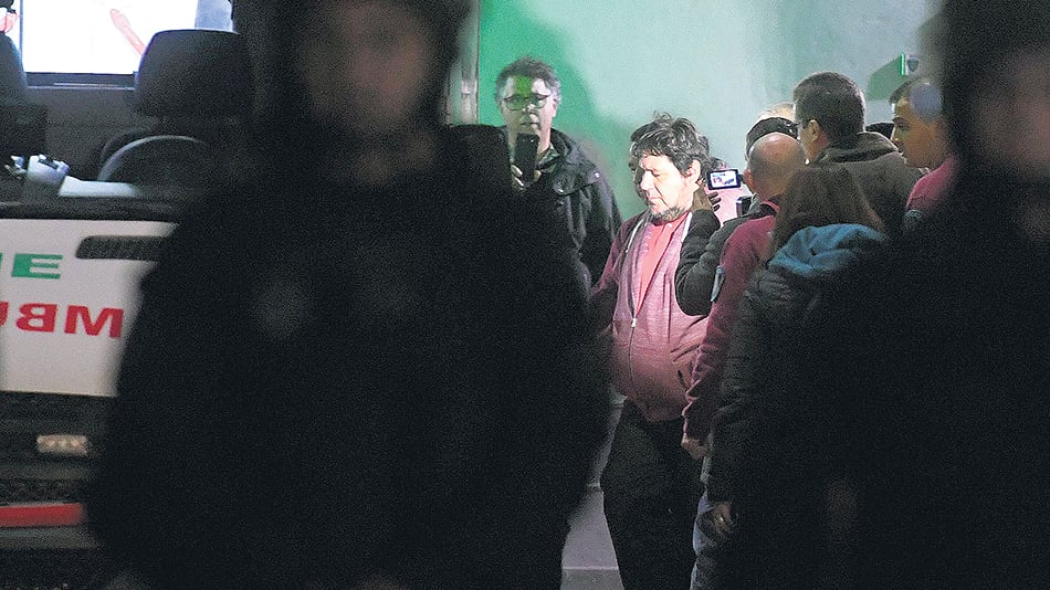 El metrodelegado Néstor Segovia quedó detenido y luego fue trasladado al hospital Argerich por problemas respiratorios.