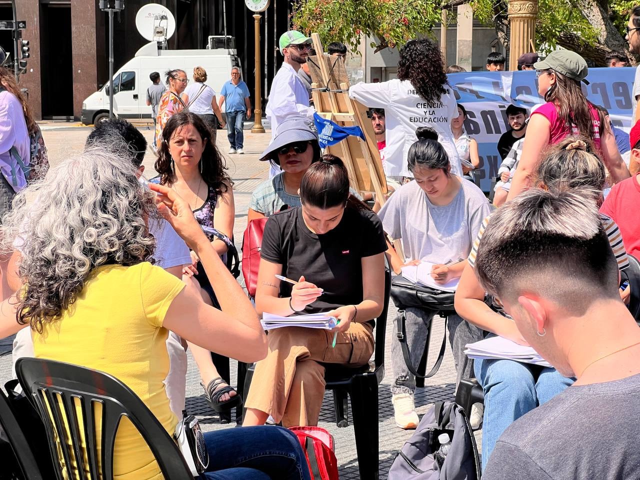 Clase Pública en Plaza de Mayo-22/10/2024