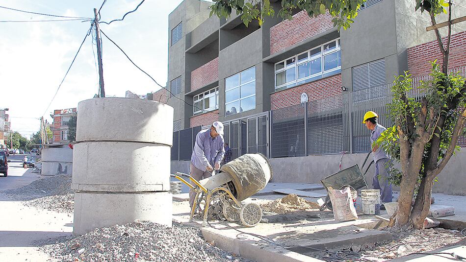 Escuela 7, DE 21, sin terminar.