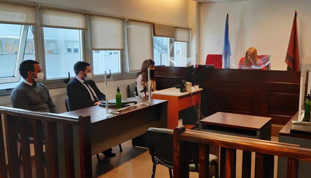 Juicio por abuso sexual contra Carlos Quiroz. 