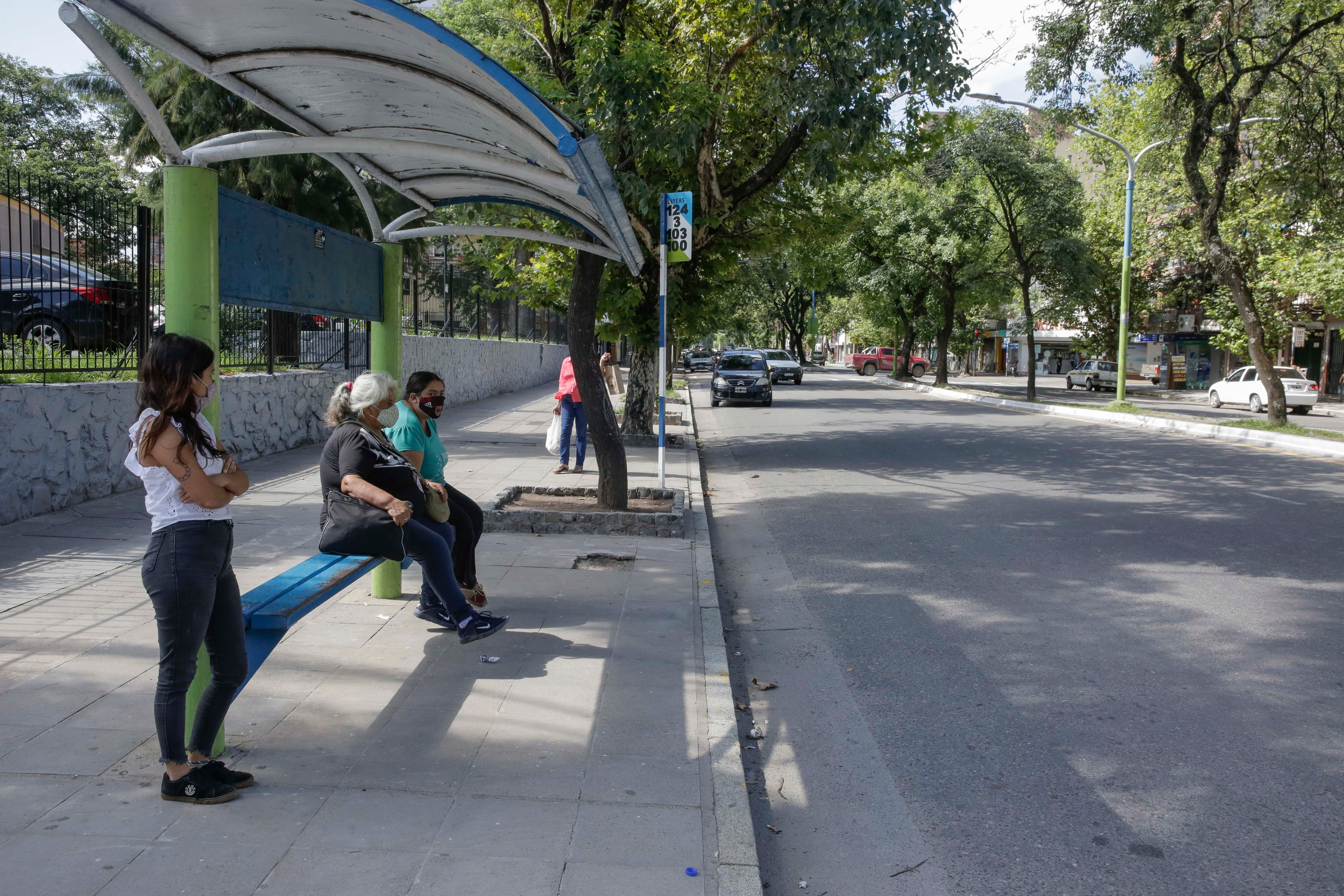 Los servicios de transporte público funcionarán con menor frecuencia este domingo 25 de diciembre por el feriado de Navidad. (Télam)
