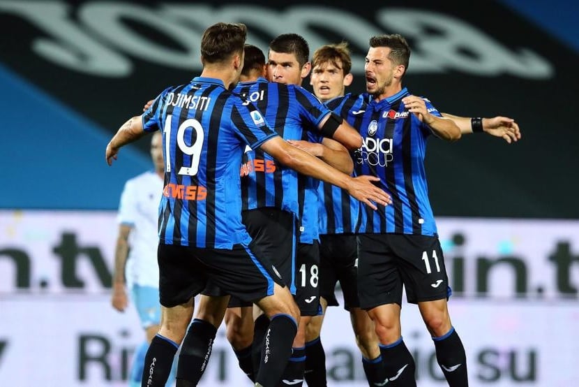 Palomino es el centro de los abrazos.