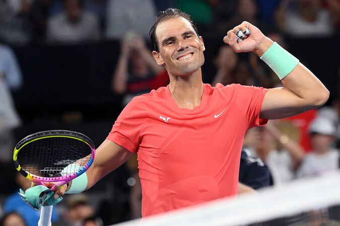 Puño apretado para Rafa Nadal tras un año sin jugar singles