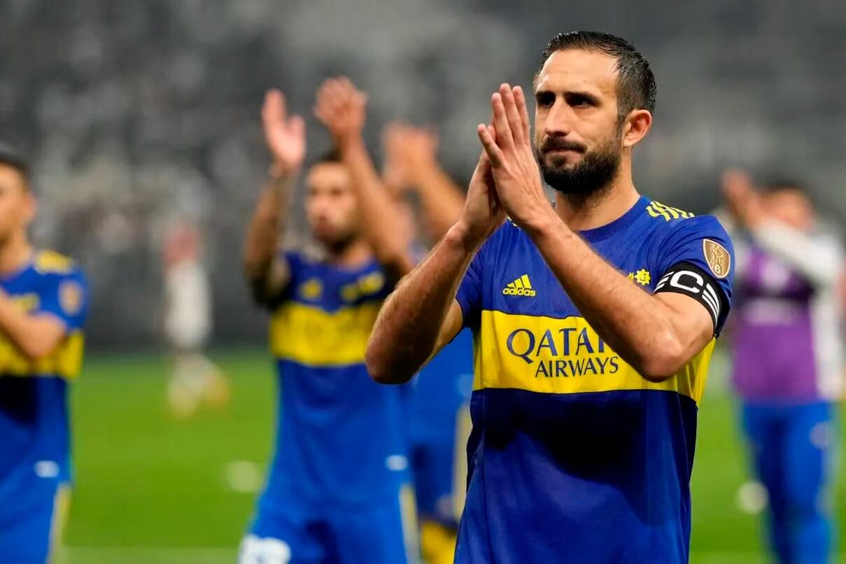 Izquierdoz se desempeña en el Gijón de España.