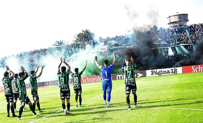 El Torito saluda a su gente