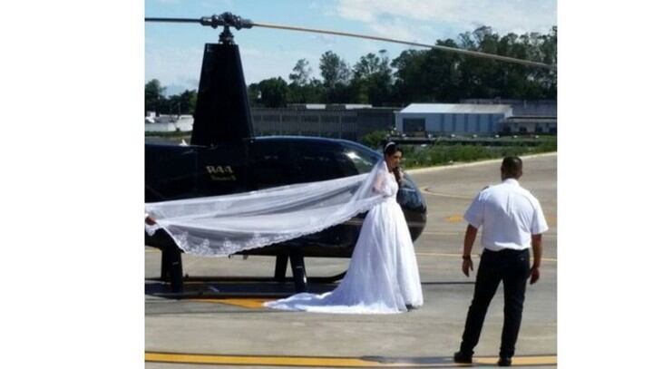 Rosemere do Nascimento Silva antes de subir al helicóptero para ir a su boda.