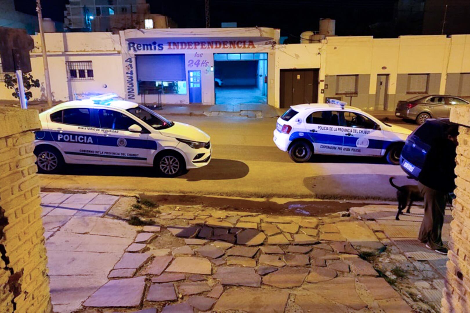 El frente de la vivienda donde ocurrió el incendio la madrugada del viernes.