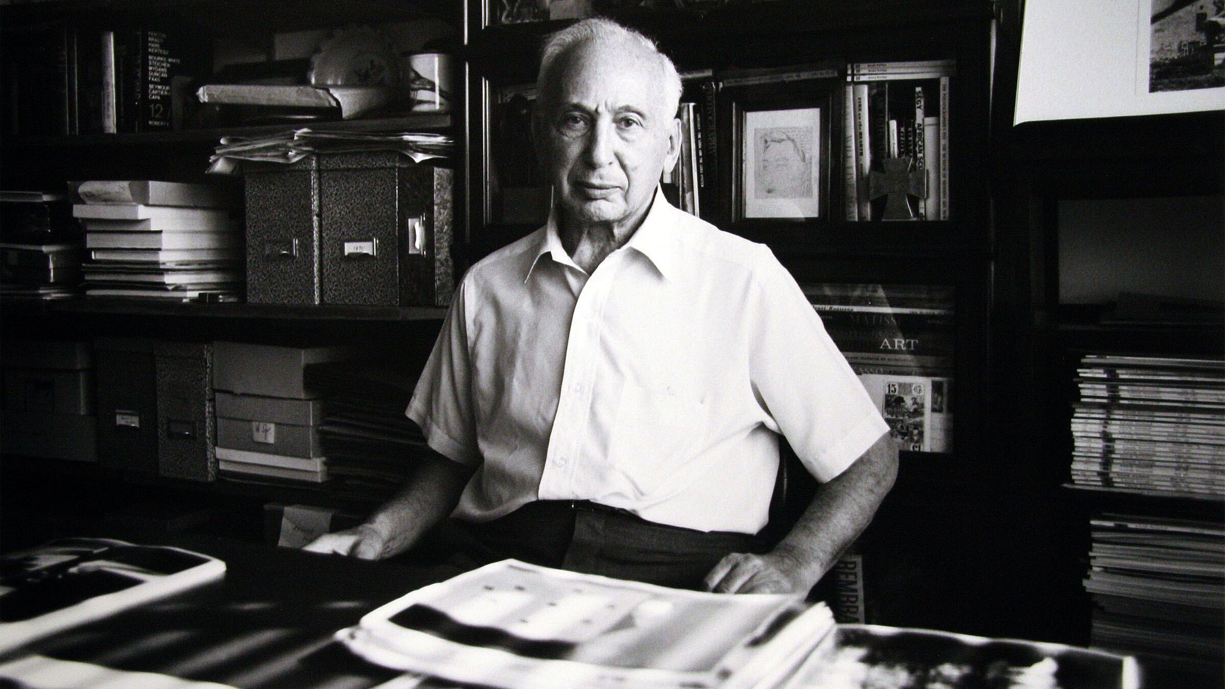 En 1936, ante el ascenso de Hitler, Kertész emigró a Estados Unidos.