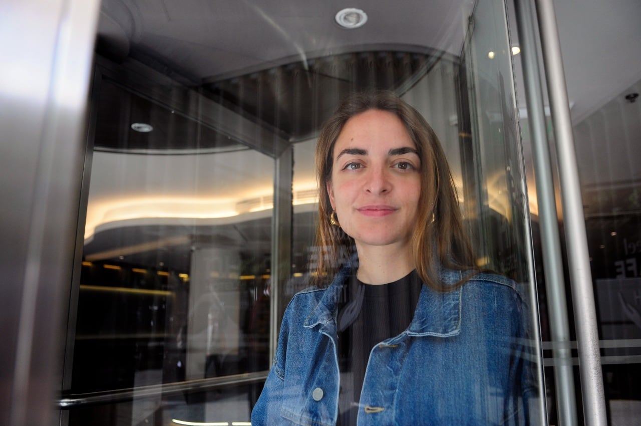 “Me interesa mucho la poesía y el lenguaje, la manera de decir y las posibilidades de las palabras y la imaginación”.