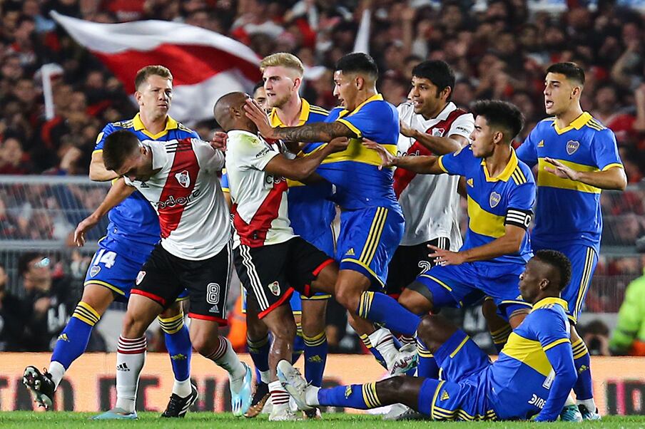 Los incidentes violentos en el último Superclásico.